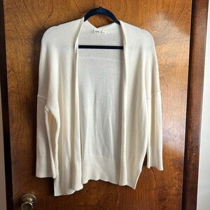 Gap women’s cream colored cardigan sweater size medium